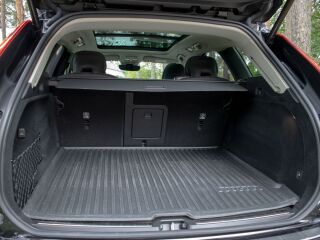 Volvo XC60 AWD T6 Long Range Recharge Inscription Intell 2.0 Recharge Long Range Plug In Hybrid 293кВ