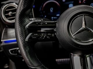 Mercedes-Benz E 300 AMG 4-MATIC 2.0 143kW