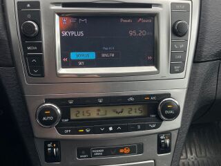 Toyota Avensis Linea Sol 2.2 D-CAT 2.2 110кВ