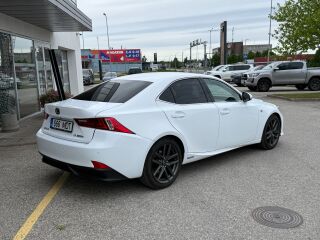 Lexus IS 300h F-Sport 2.5 133kW