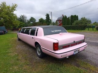 Lincoln Town Car 4.6 v8 141kW