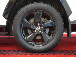 Toyota RAV4 Style + Technology Style pakett 2.5 131кВ