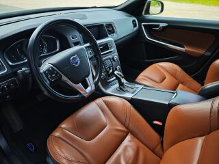 Volvo V60 D6 2.4 208kW