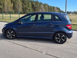 Mercedes-Benz B 180 2.0 80kW