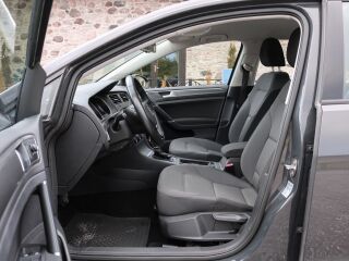 Volkswagen Golf 1.2 77кВ