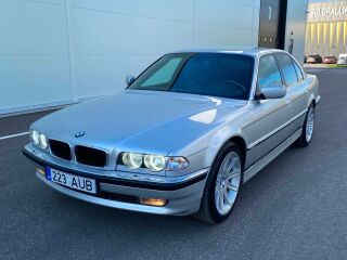 BMW 730 2.9 142kW