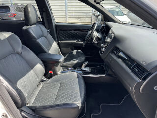 Mitsubishi Outlander PHEV Luxury 4WD 2.4 99kW