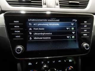 Skoda Superb AMBITION COMBI 4X4 2.0 TDI 147kW