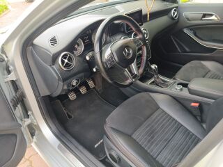 Mercedes-Benz A 180 1.5 80kW
