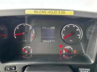 Scania P420 8x4*4 309kW