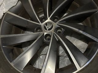 Skoda Superb Laurin&Klement 4x4 2.0 140kW