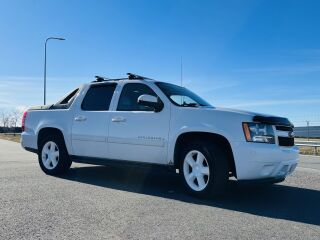 Chevrolet Avalanche LTZ 5.3 V8 235кВ