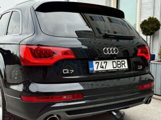 Audi Q7 S-Line black edition 3.0 180кВ