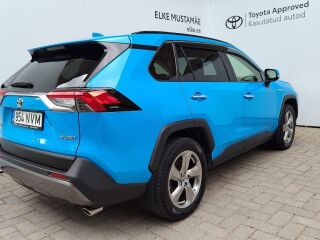 Toyota RAV4 Premium Plus 131кВ