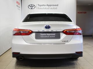Toyota Camry Luxury Business 2.5 131kW