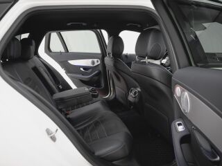 Mercedes-Benz C 220 AMG Night Edition 2.0 143kW