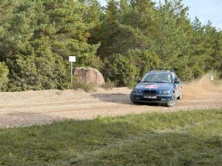 BMW 325 Ti 2.5 R6 141кВ