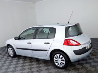 Renault Megane Elegance ATM 1.6 83kW