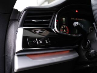 Audi Q8 Facelift 2024 S line 50 TDI Quattro 3.0 210kW