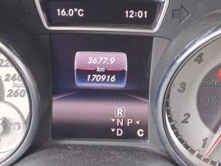 Mercedes-Benz GLA 180 Urban 90kW