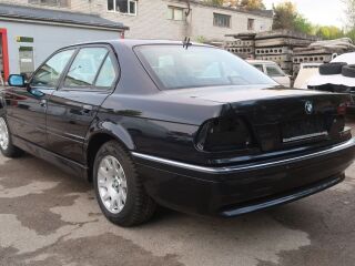 BMW 740