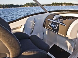 XO 240 RS Evinrude 300 E-TEC
