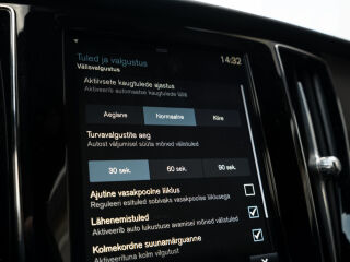 Volvo V60 D4 AWD R-Design 2.0 140kW