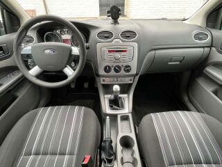 Ford Focus 1.6 74кВ