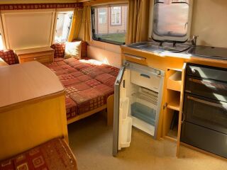 Elddis Avante 556