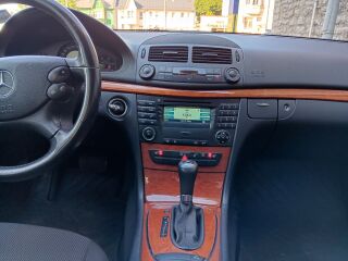 Mercedes-Benz E 220 2.1 125kW