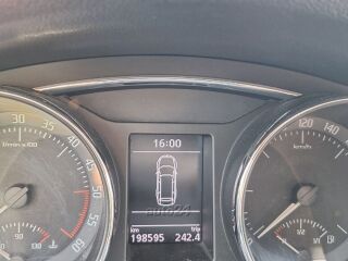 Skoda Superb 2.0 103кВ