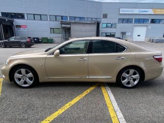 Lexus LS 460 President 4.6 280kW