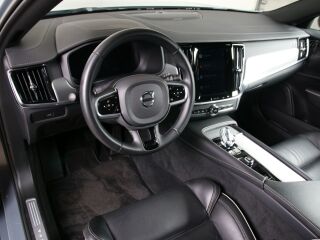 Volvo V90 PLUS DARK INTELLI SAFE PRO 2.0 B4 KERS Mild Hybrid 145kW