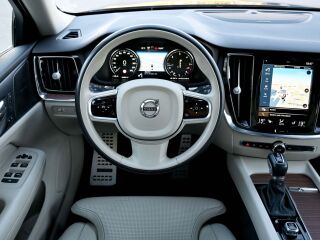 Volvo V60 HEICO H&K LUXURY+ INSCRIPTION INTELLI SAFE MY2 2.0 D4 140kW
