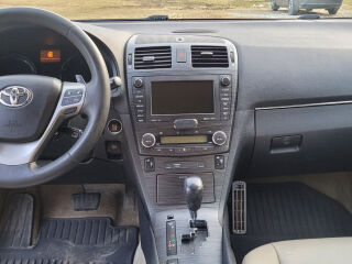 Toyota Avensis 2.2 110kW