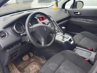 Peugeot 5008 1.6 82kW