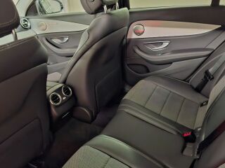 Mercedes-Benz E 220 AVANTGARDE 2.0 147kW