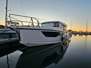 Aquador 35 AQ 3.0 V6 2 x Mercury Diesel 270  Bravo 3X 2kW