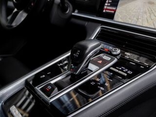 Porsche Panamera GTS 4.0 V8 338kW