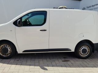 Toyota ProAce Proffesional Plus 90kW