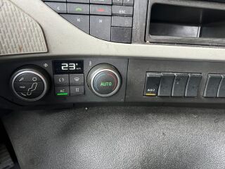 Volvo FM 370 Külmik Carrier avatava küljega 10.8 R6 278kW