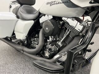 Harley-Davidson Road Glide V2