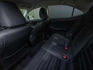 Lexus IS 300h 2.5 133кВ