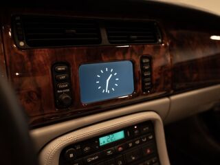 Jaguar XK8 4.2 219кВ