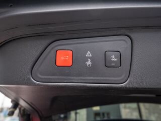 Peugeot 3008 GT LINE 1.5 R4 HDI 96кВ