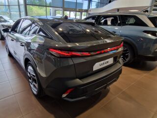 Peugeot 408 GT Exclusive Hybrid 145 1.2 100кВ