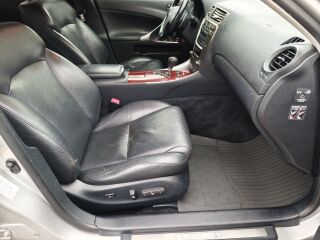Lexus IS 250 2.5 153kW