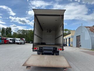 Renault D WIDE 18 + SIDE OPENING 240kW