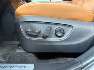 Toyota Highlander Premium 2.5 140кВ