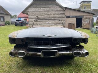 Cadillac  6.4 V8 242kW